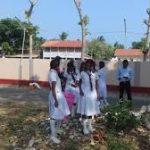 கொம்மந்தறை நூலகத்துக்கு கல்விச்சேவைக்காக கணனி ஒன்றை கையளித்த பிரித்தானிய பொறியியலாளர்